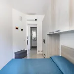 Lejlighed Air Conditioning, Swimming Pool And Parking Space